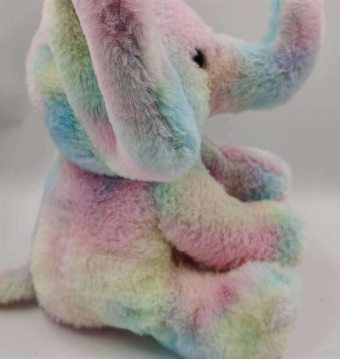 Electric Stuffed Animals Move Their Ears Singing Elephants