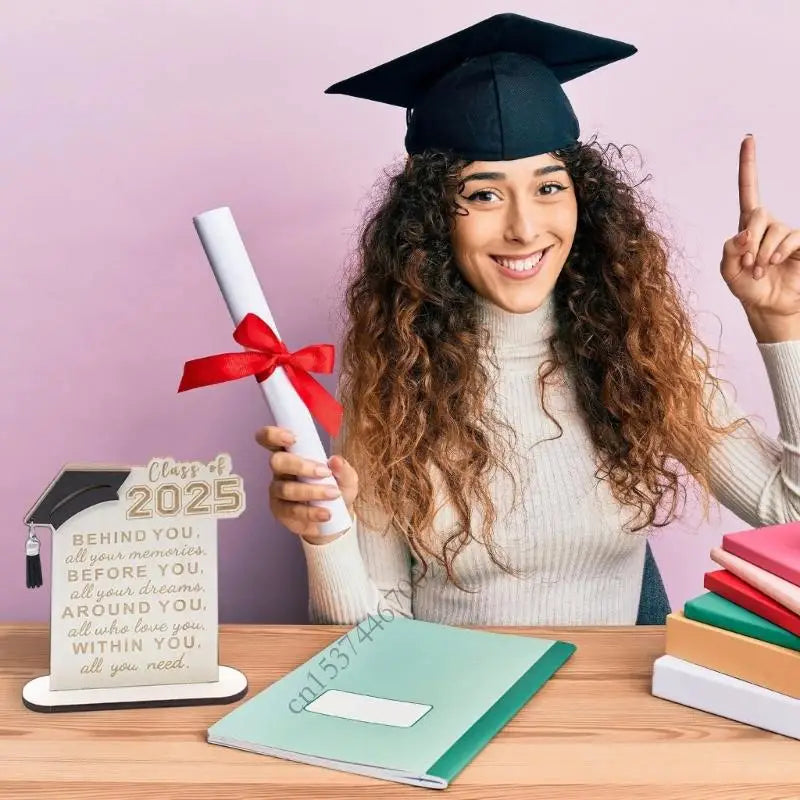 Inspirational Quote Sign Desk Ornament Class Of 2025 Graduation Plaque Table Dcoration with Stand for Graduate P9YB